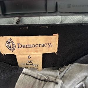 Democracy Women's Greenish-Gray Shorts